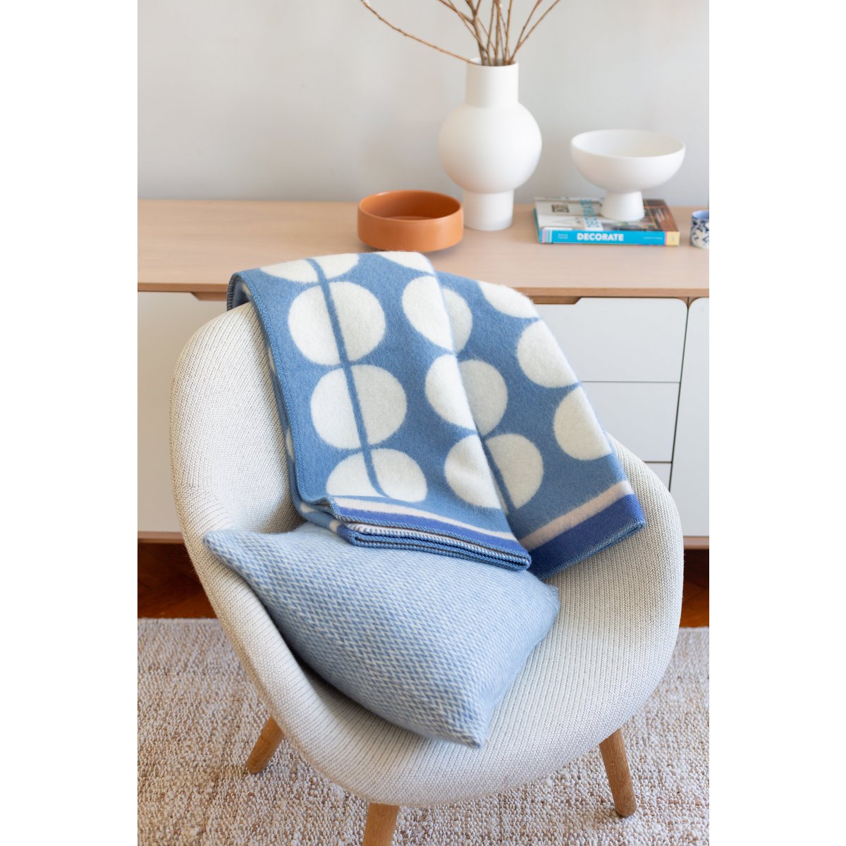 Felix Jacquard Wool Throw – Blue, 130 × 180 cm