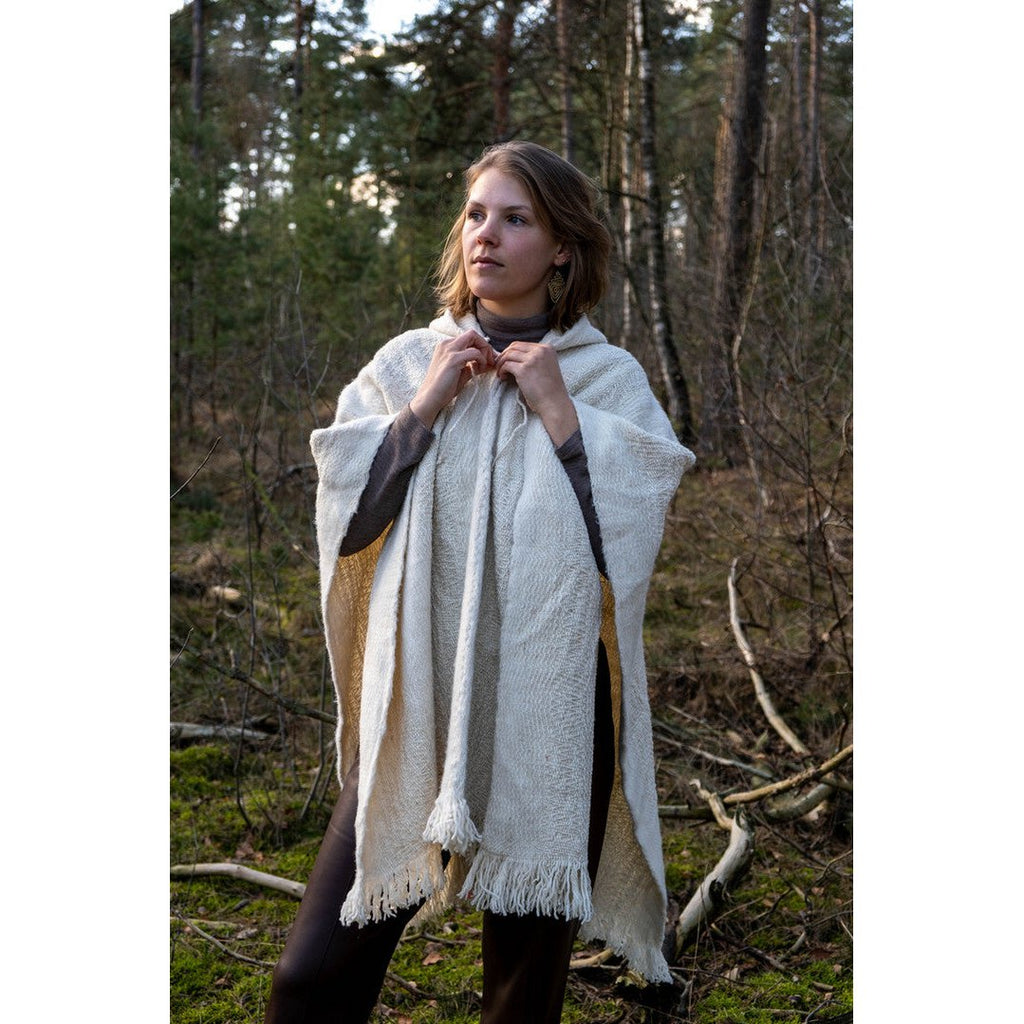 Elena Hooded Alpaca Poncho – White
