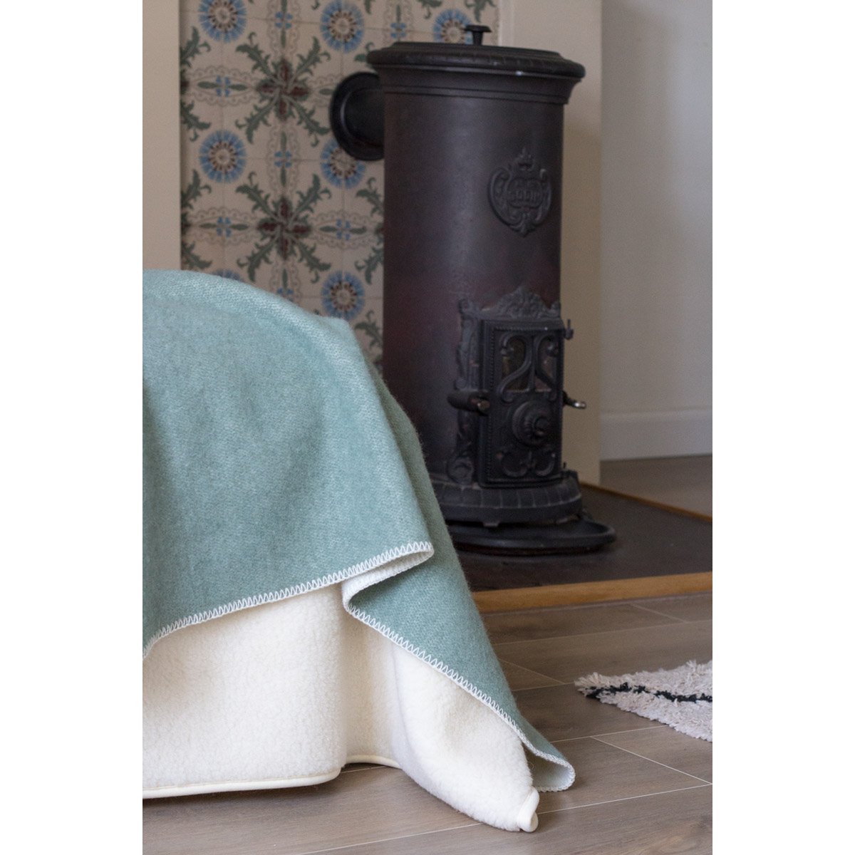 Wool Bed Runner – Cool Mint, 130 × 250 cm