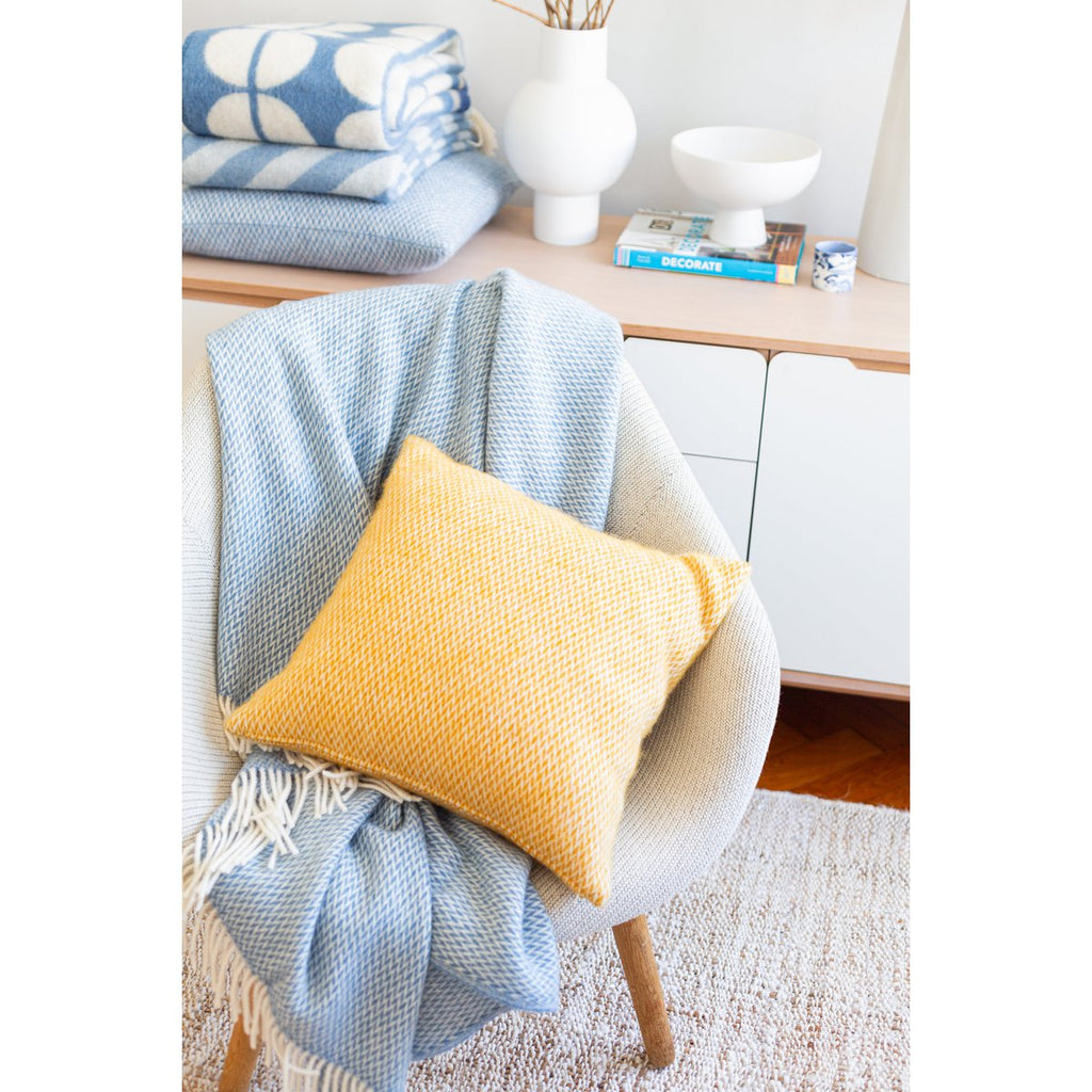 Fanny Wool Throw – Blue, 130 × 180 cm
