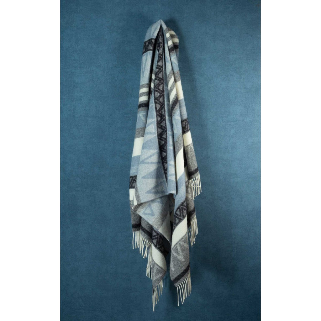 Triangel Wool Throw – Blue