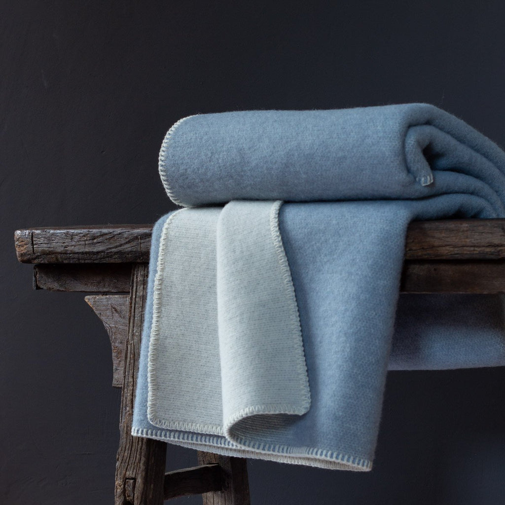 New Zealand Wool Bed Blanket – Blue Fog