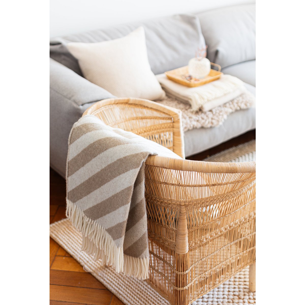 Filip Jacquard Wool Throw – Beige, 130 × 180 cm