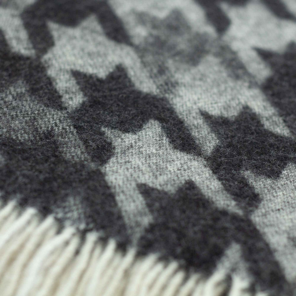 Lucca Wool Throw – Grey