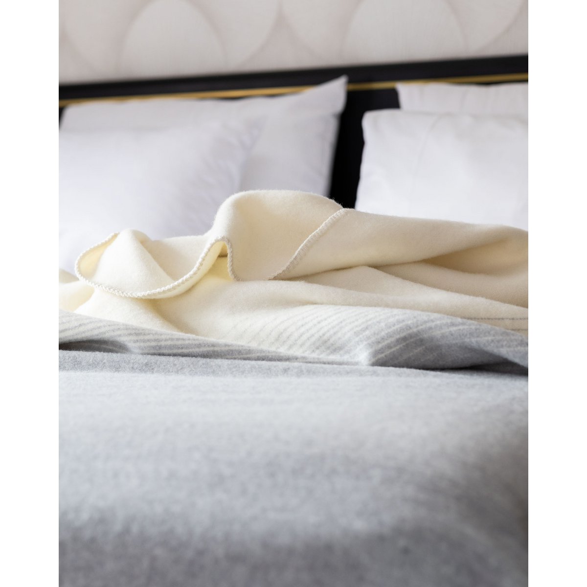 Merino & Cashmere Bed Blanket – Ivory Mist, Double