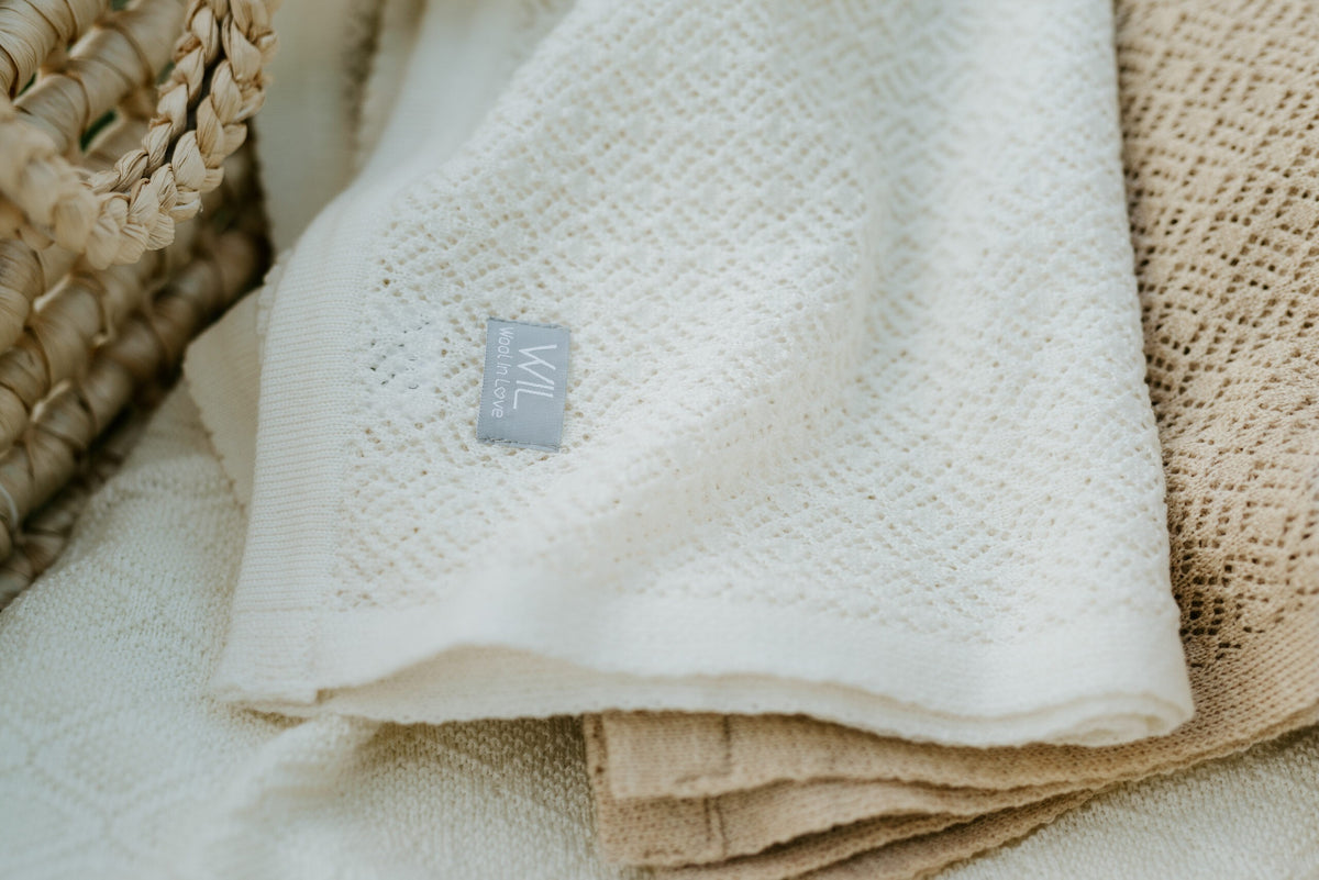 Merino wool baby blanket DELIGHT
